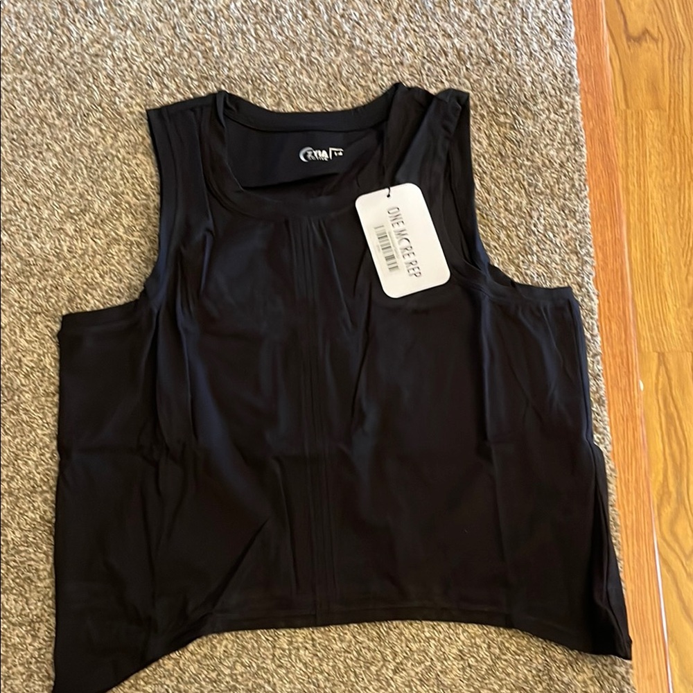 Zyia Women's Black archery Tank Top
